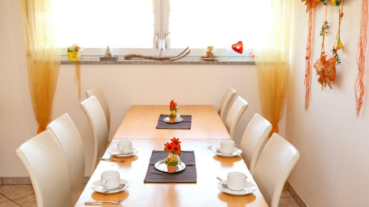 Apartament Haus Lindenfeld Ruhstorf an der Rott Zewnętrze zdjęcie